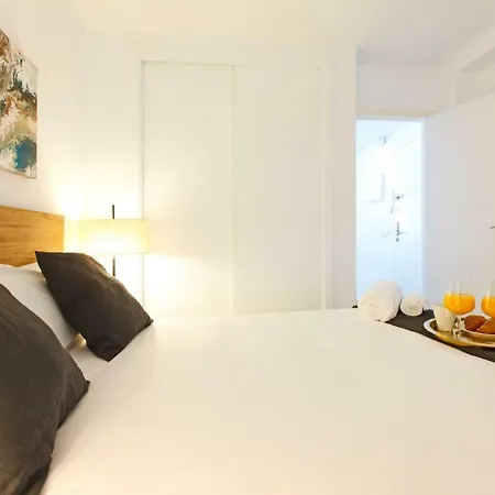 Carihuela Beach * 托雷莫利诺斯